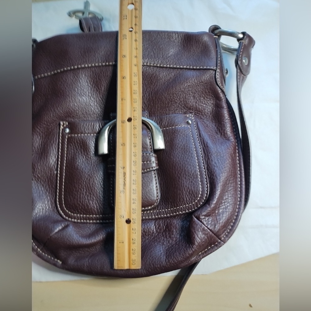 B Makowsky brown leather Crossbody bag - Picture 9 of 10